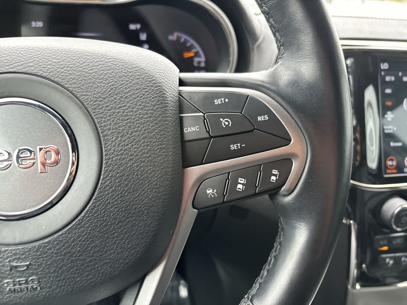 Thumbnail: 2021 Jeep Grand Cherokee - 12