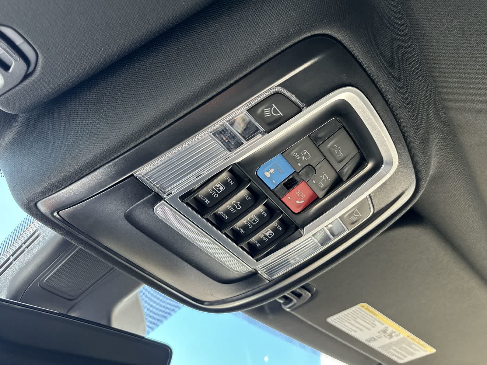 Thumbnail: 2026 RAM 1500 - 32