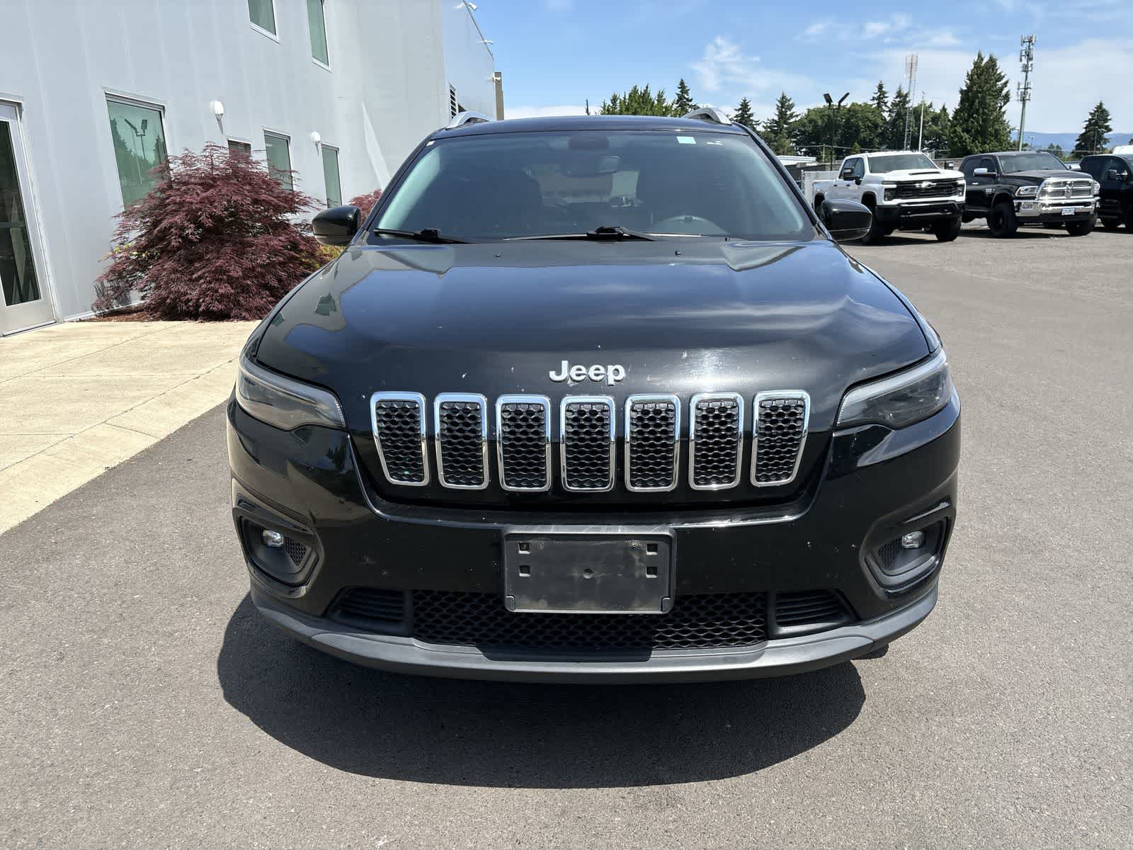 Thumbnail: 2019 Jeep Cherokee - 7