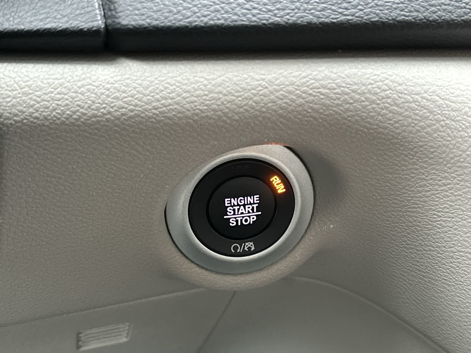 Thumbnail: 2024 Chrysler Pacifica - 17