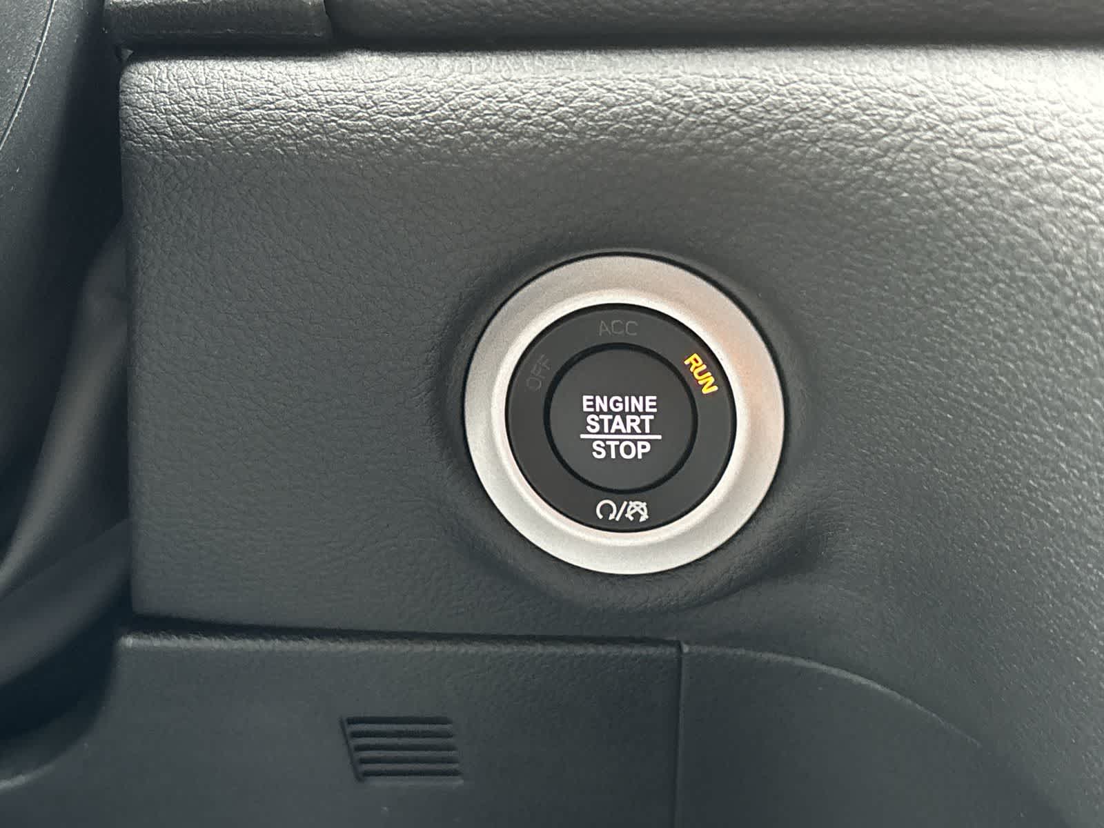 Thumbnail: 2026 Chrysler Pacifica - 27