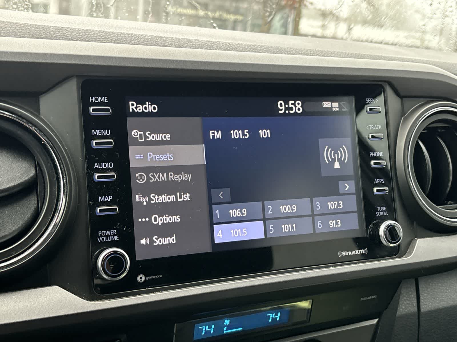 Thumbnail: 2021 Toyota Tacoma - 16