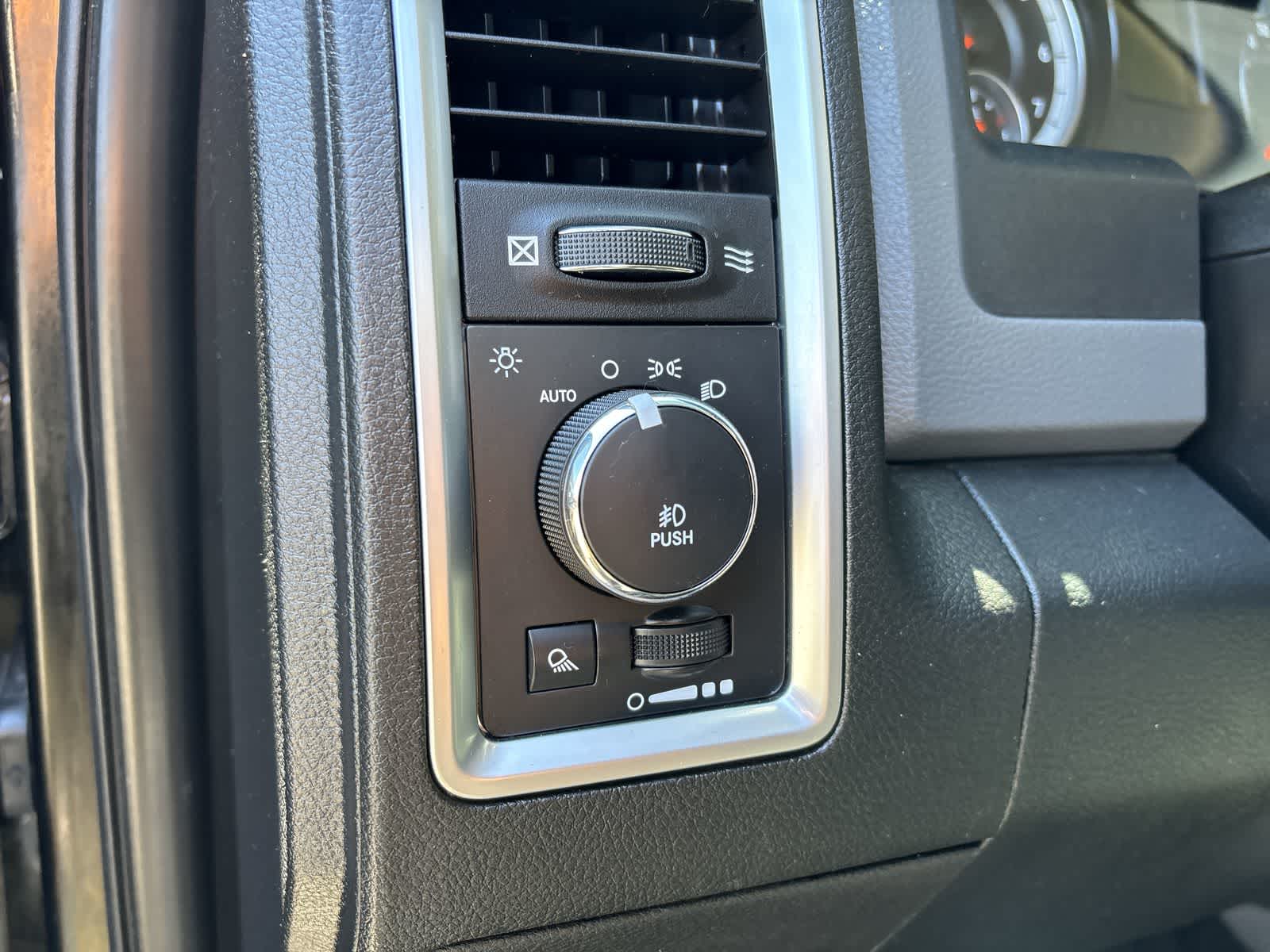 Thumbnail: 2015 RAM 1500 - 10