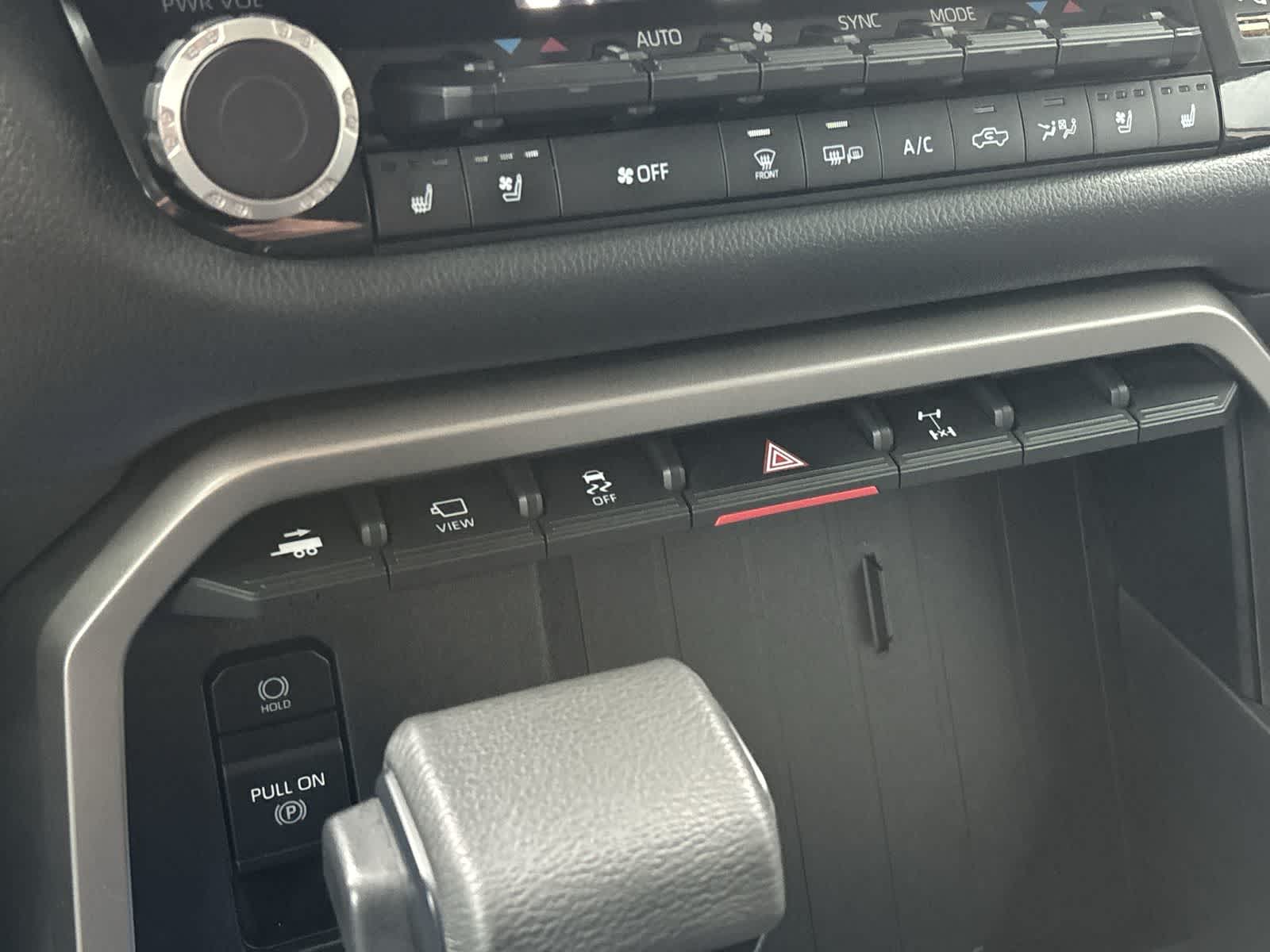 Thumbnail: 2022 Toyota Tundra - 30