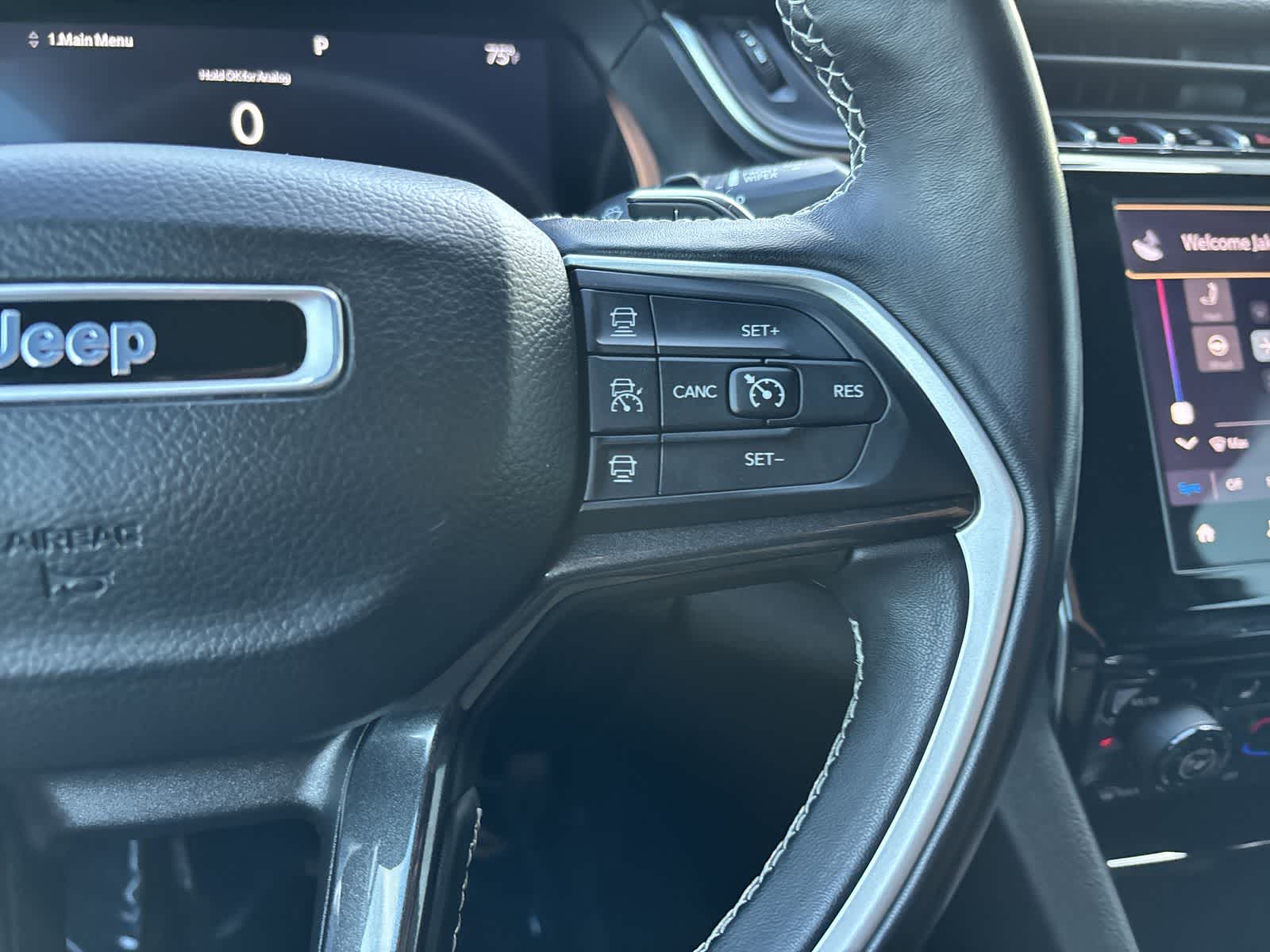 Thumbnail: 2022 Jeep Grand Cherokee - 12