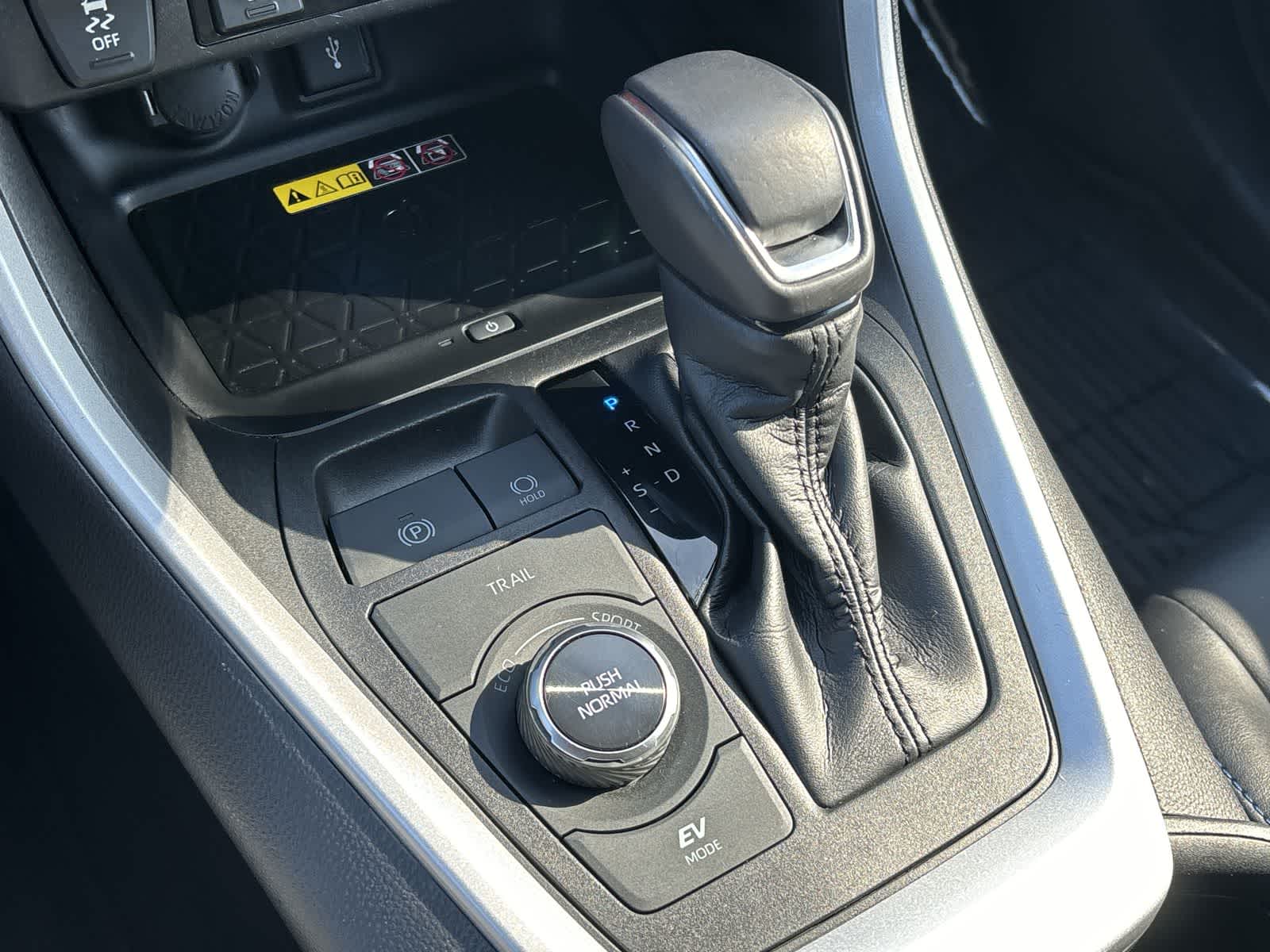 Thumbnail: 2022 Toyota RAV4 - 26