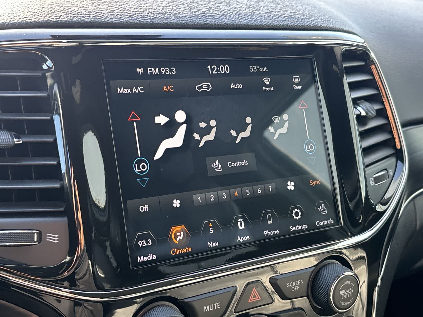 Thumbnail: 2021 Jeep Grand Cherokee - 16