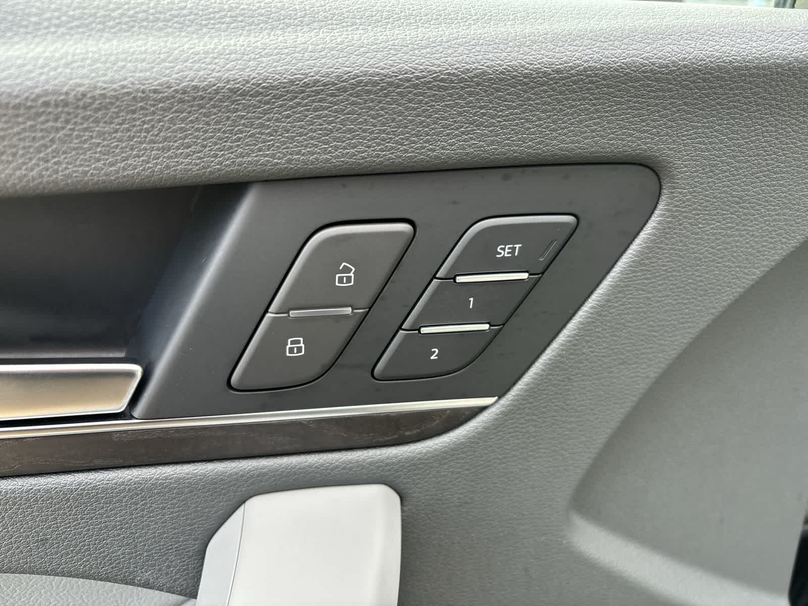Thumbnail: 2020 Audi Q5 - 10