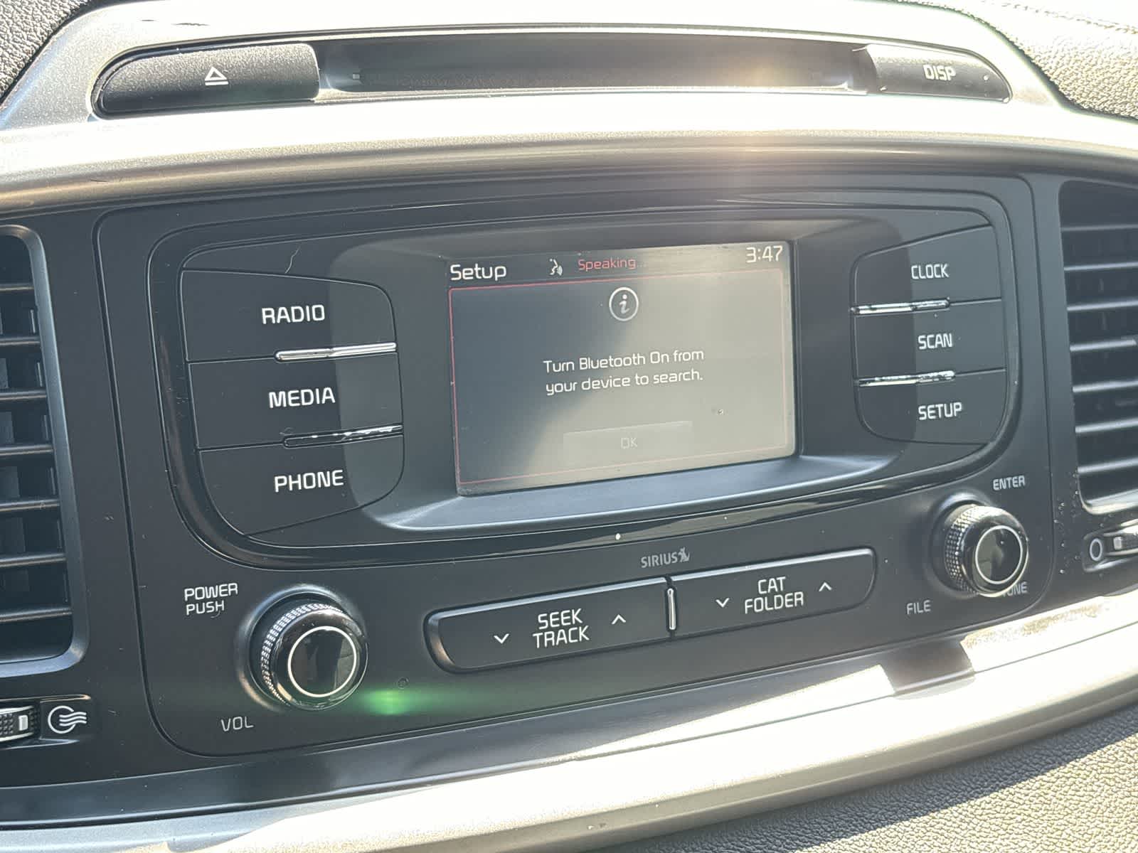 Thumbnail: 2016 Kia Sorento - 17