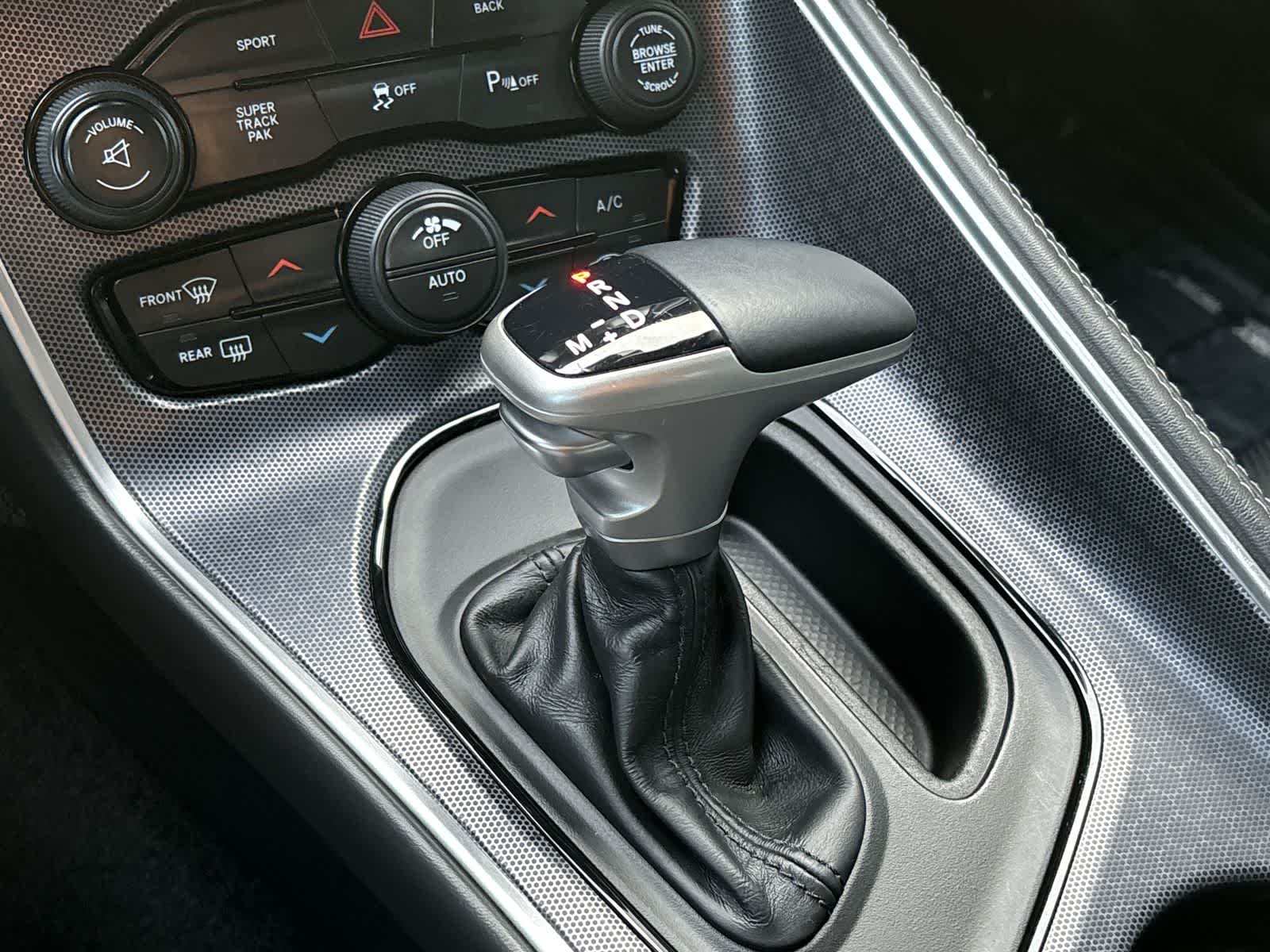 Thumbnail: 2015 Dodge Challenger - 26