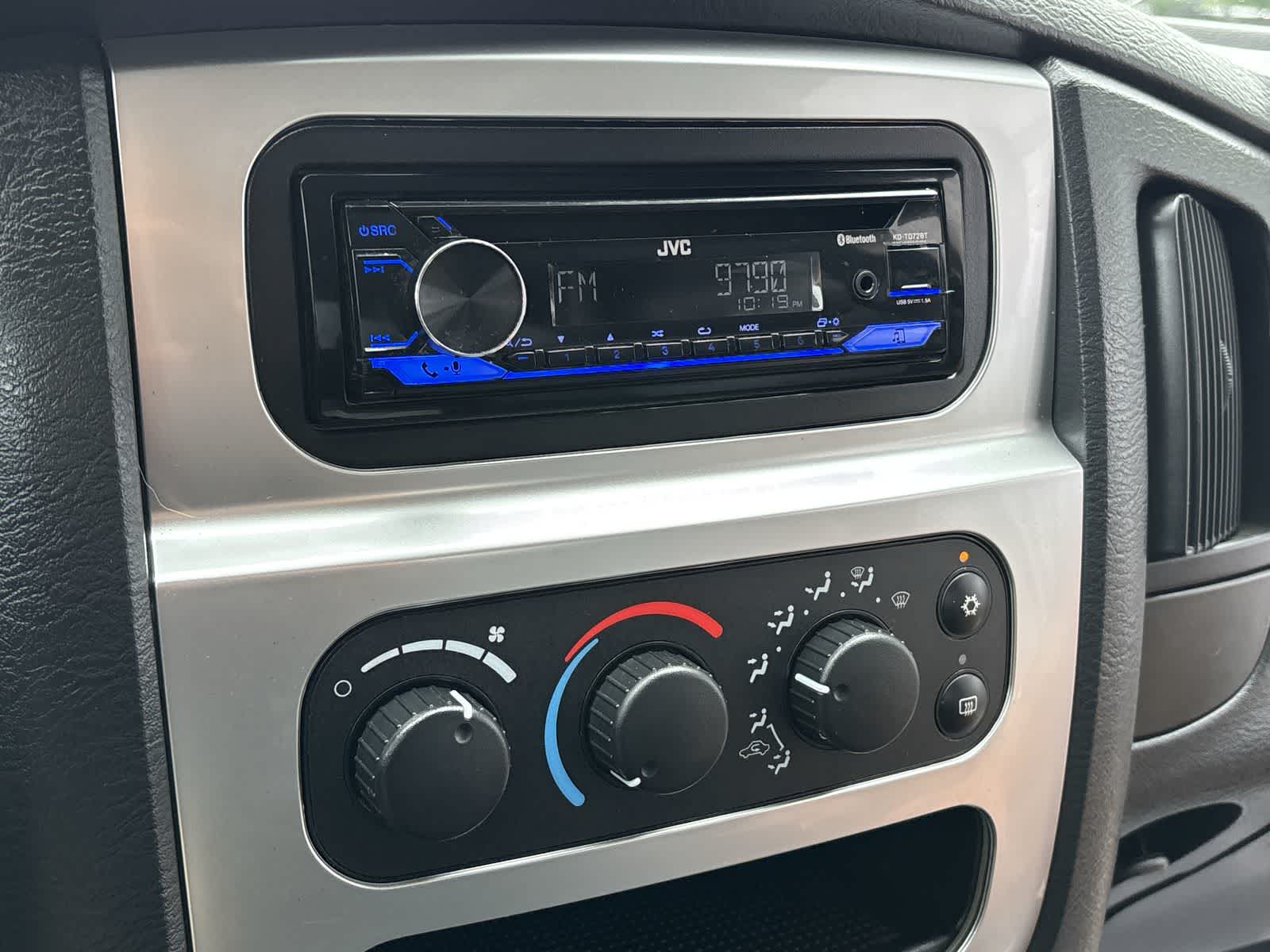 Thumbnail: 2004 Dodge Ram 2500 - 20