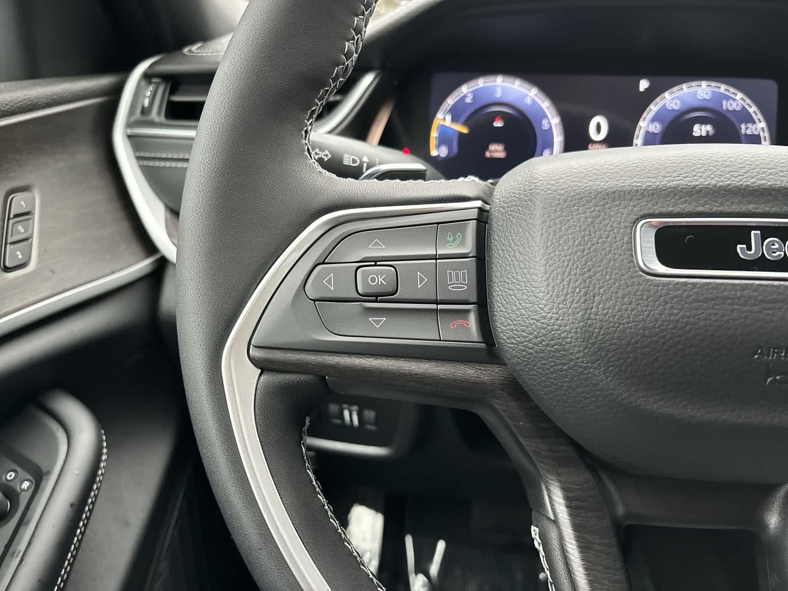 Thumbnail: 2025 Jeep Grand Cherokee - 11