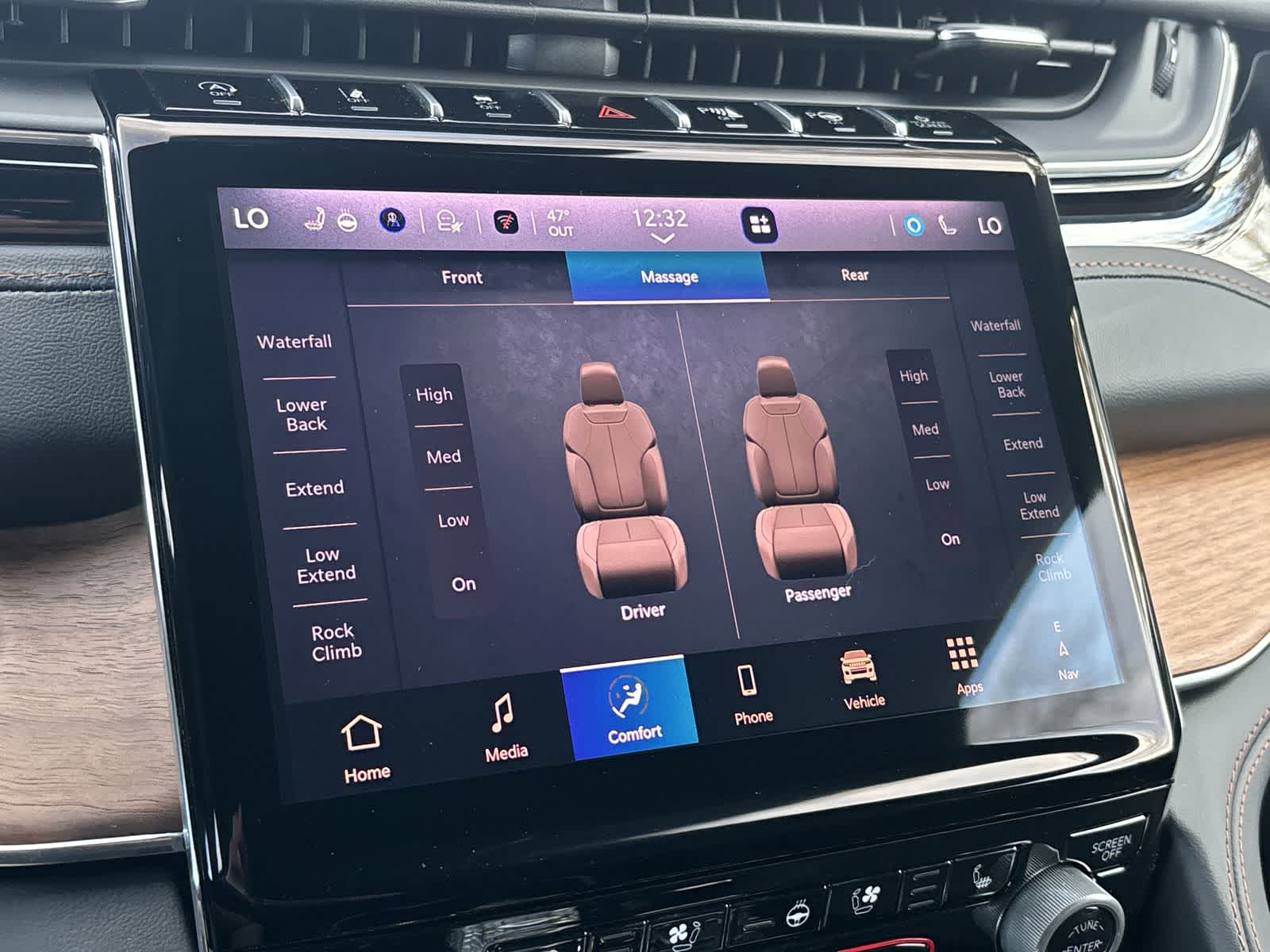 Thumbnail: 2025 Jeep Grand Cherokee L - 18