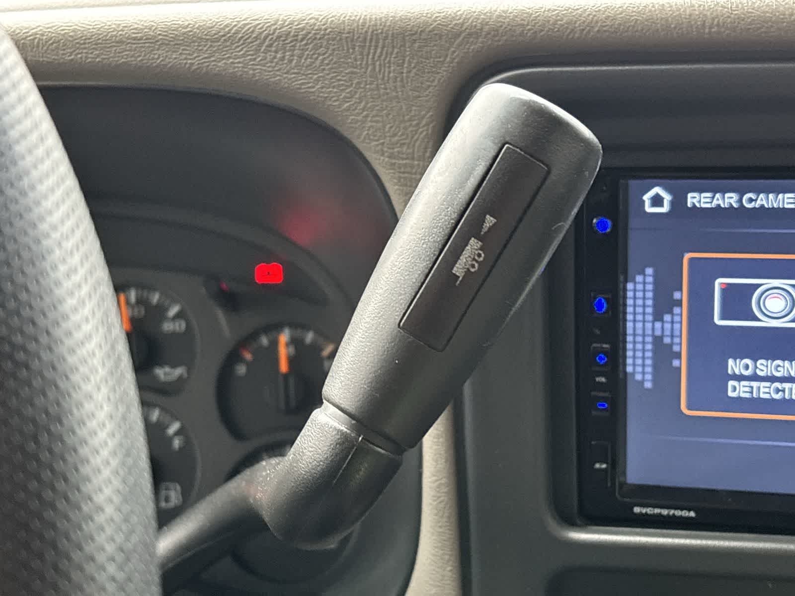 Thumbnail: 2005 GMC Sierra 1500 - 27