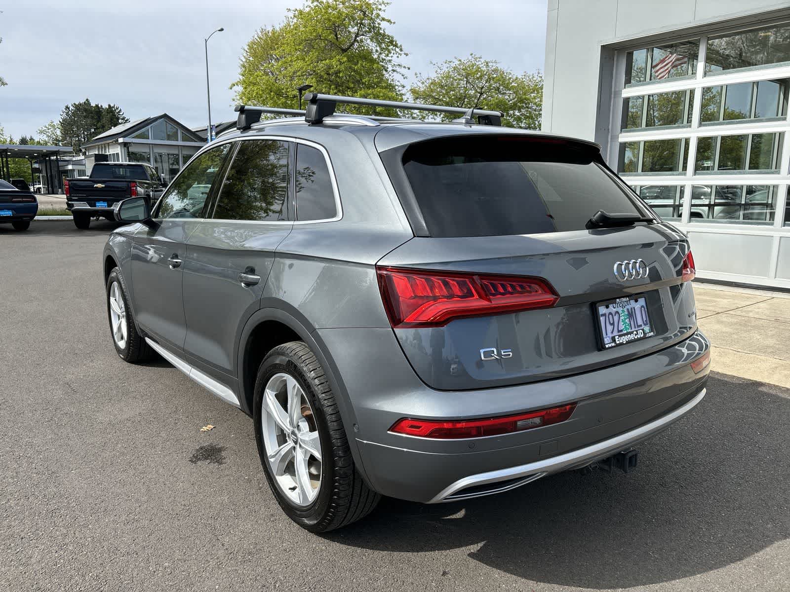 Thumbnail: 2020 Audi Q5 - 3