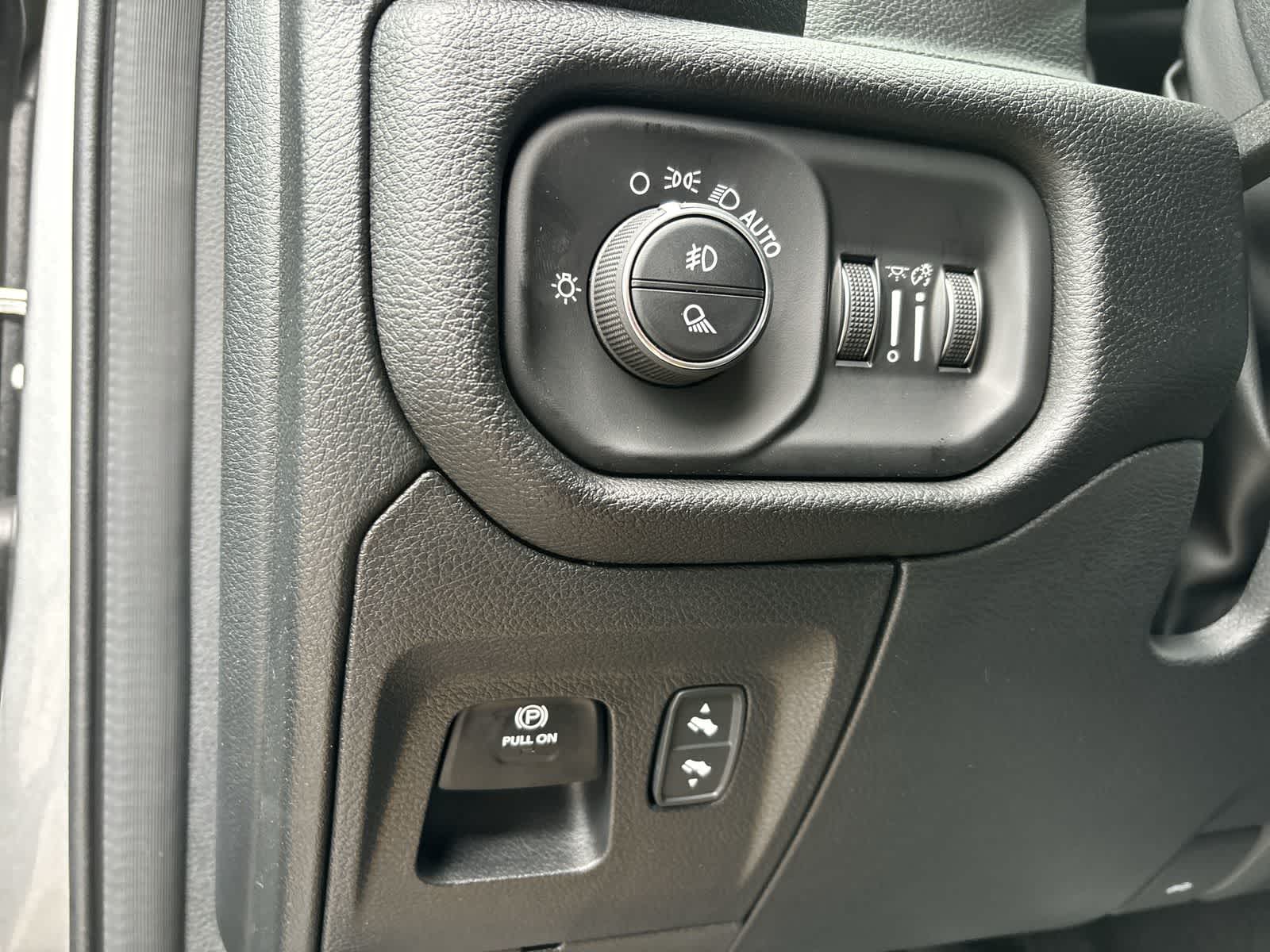 Thumbnail: 2026 RAM 1500 - 13