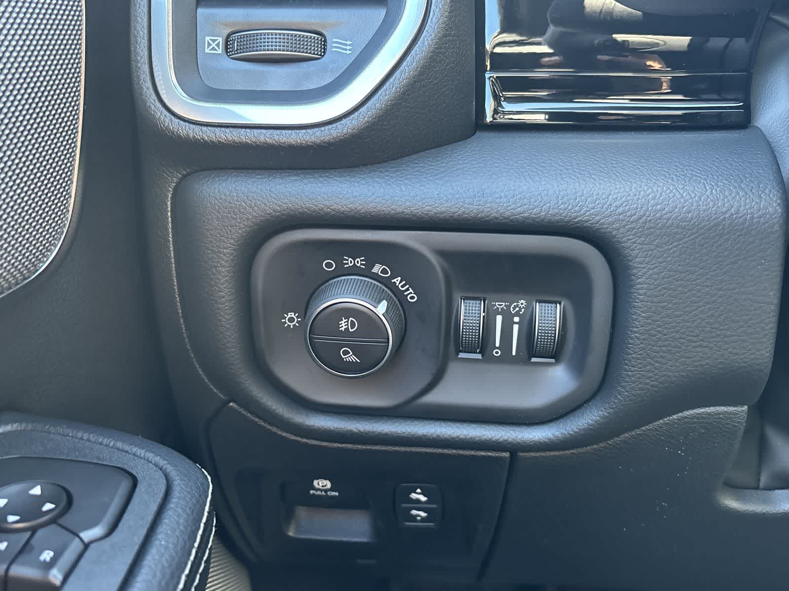 Thumbnail: 2026 RAM 1500 - 16