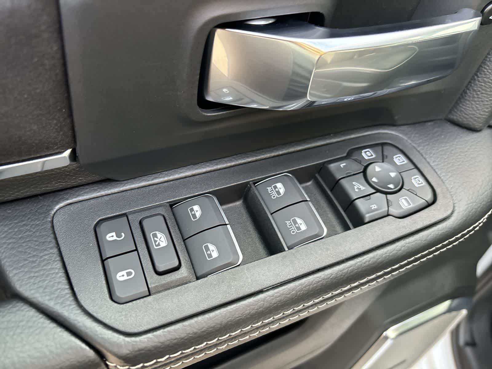 Thumbnail: 2026 RAM 2500 - 10