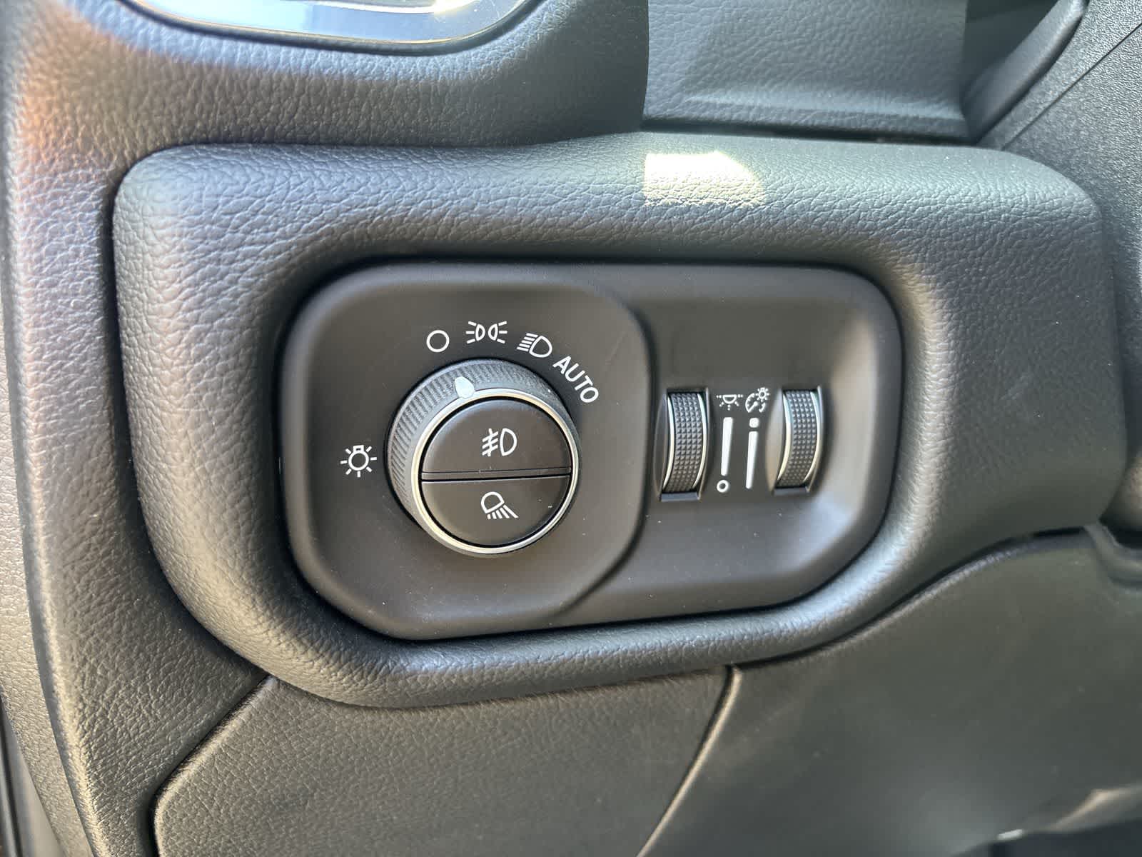Thumbnail: 2026 RAM 3500 - 10