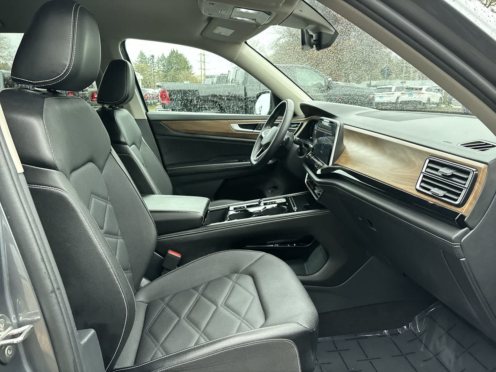 Thumbnail: 2024 Volkswagen Atlas - 5