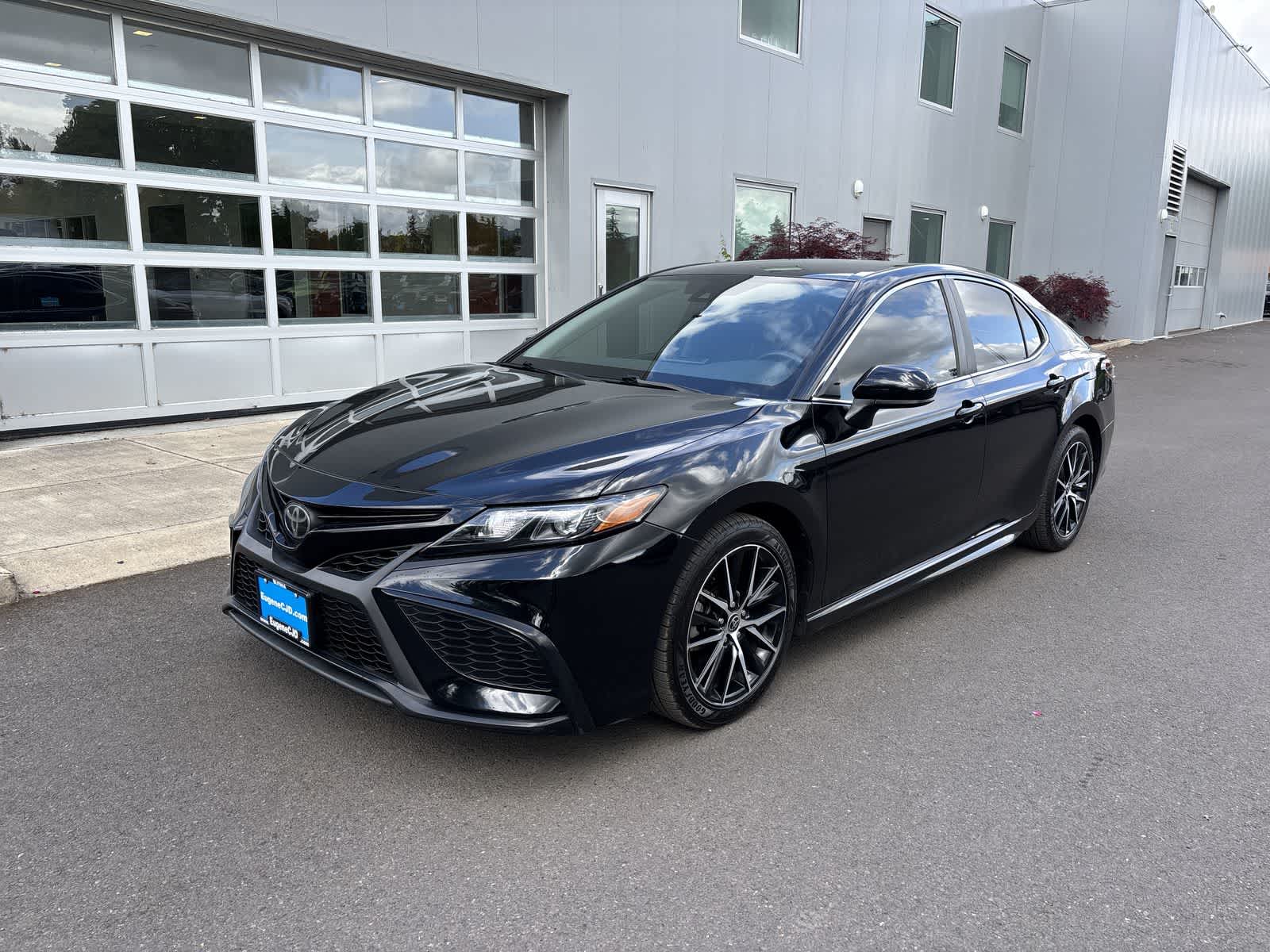 2021 Toyota Camry 2.5 Auto SE's photo