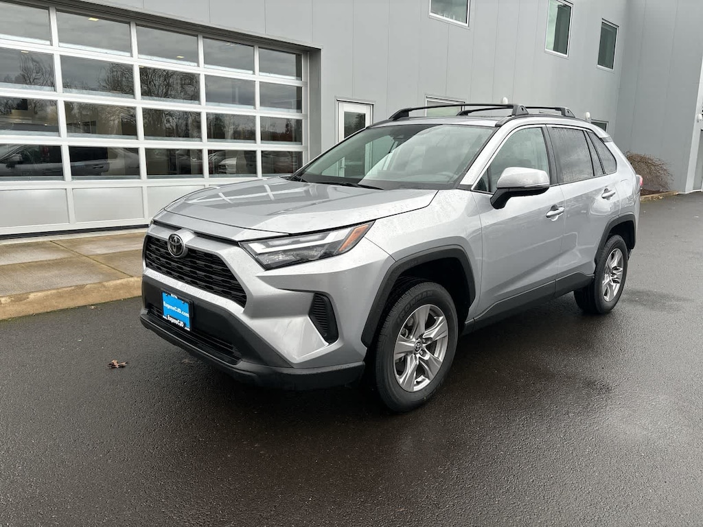 Used 2022 Toyota RAV4 XLE SUV
