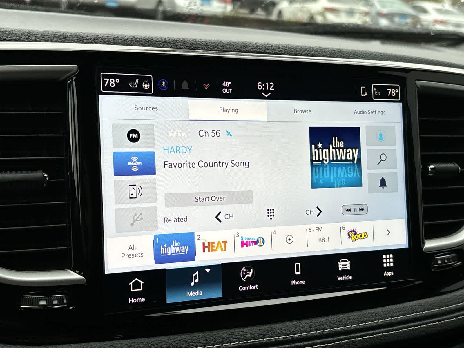 Thumbnail: 2026 Chrysler Pacifica - 14