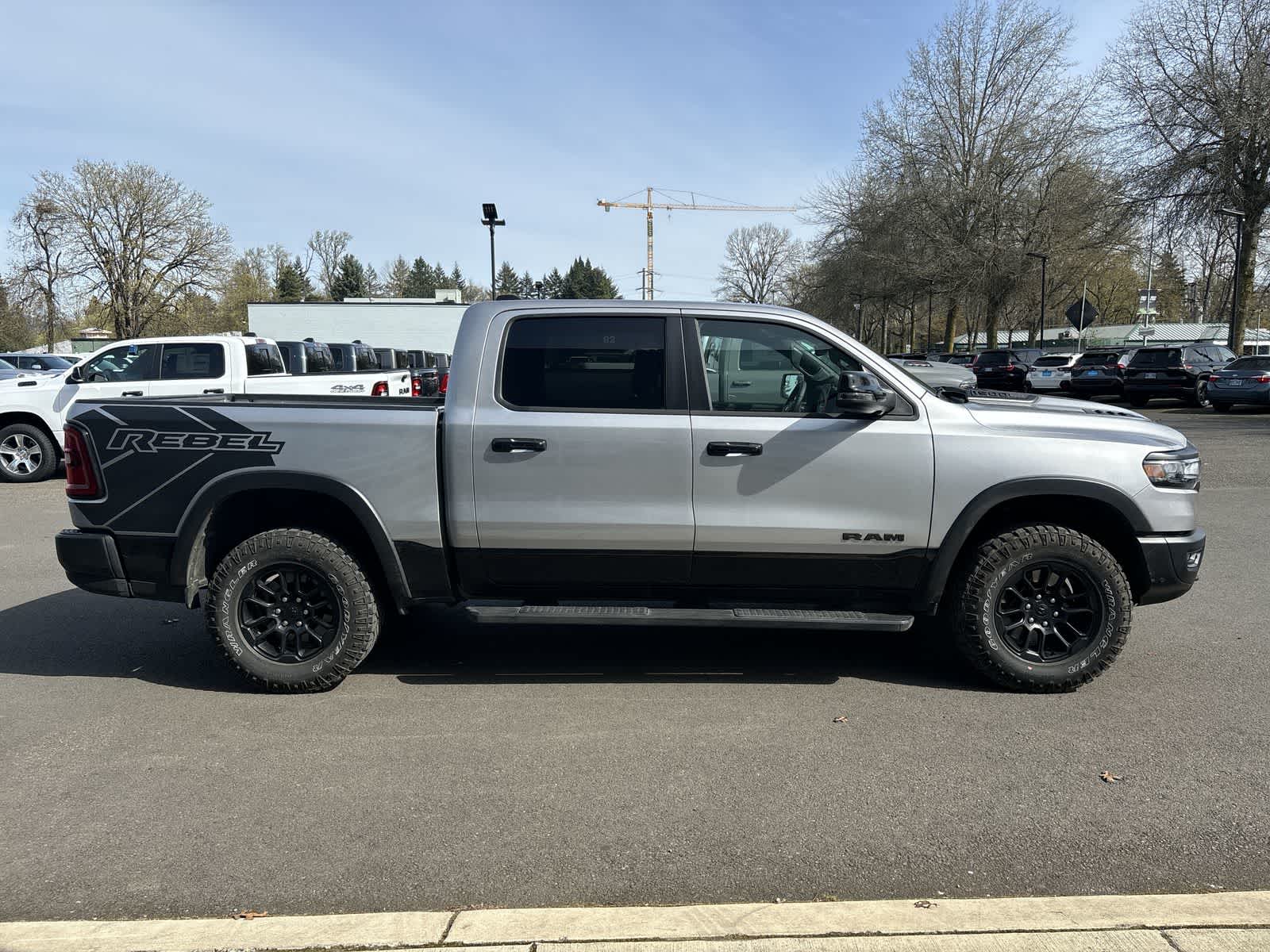 Thumbnail: 2025 RAM 1500 - 5