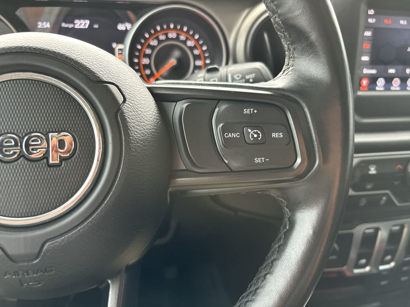 Thumbnail: 2019 Jeep Wrangler - 15