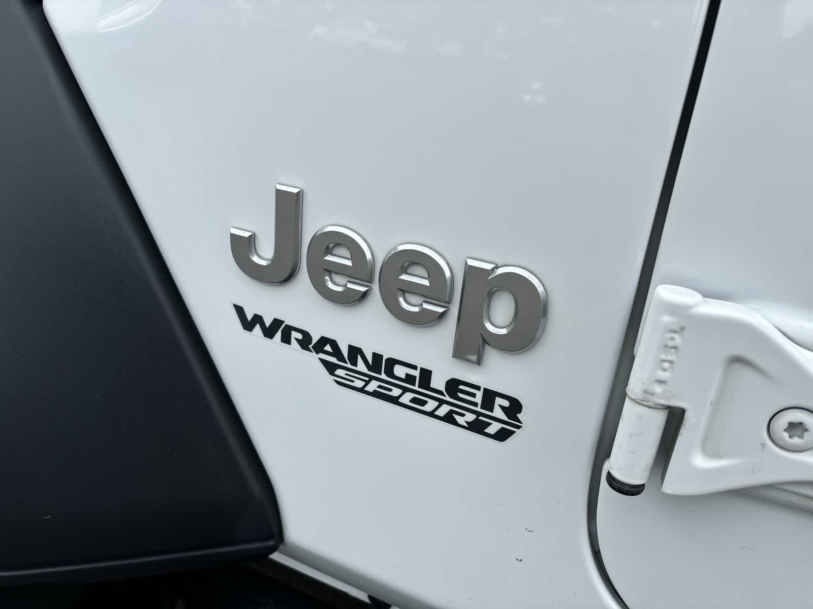 Thumbnail: 2019 Jeep Wrangler - 6