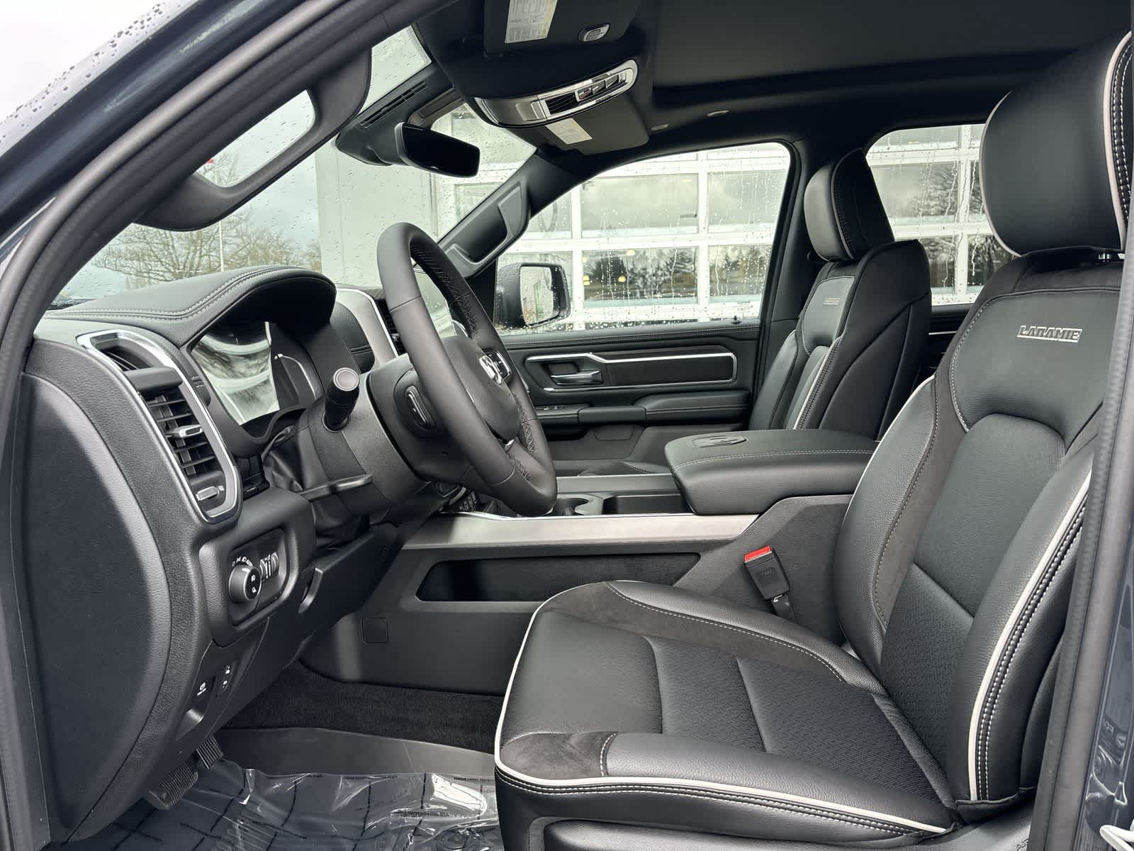 Thumbnail: 2026 RAM 1500 - 10