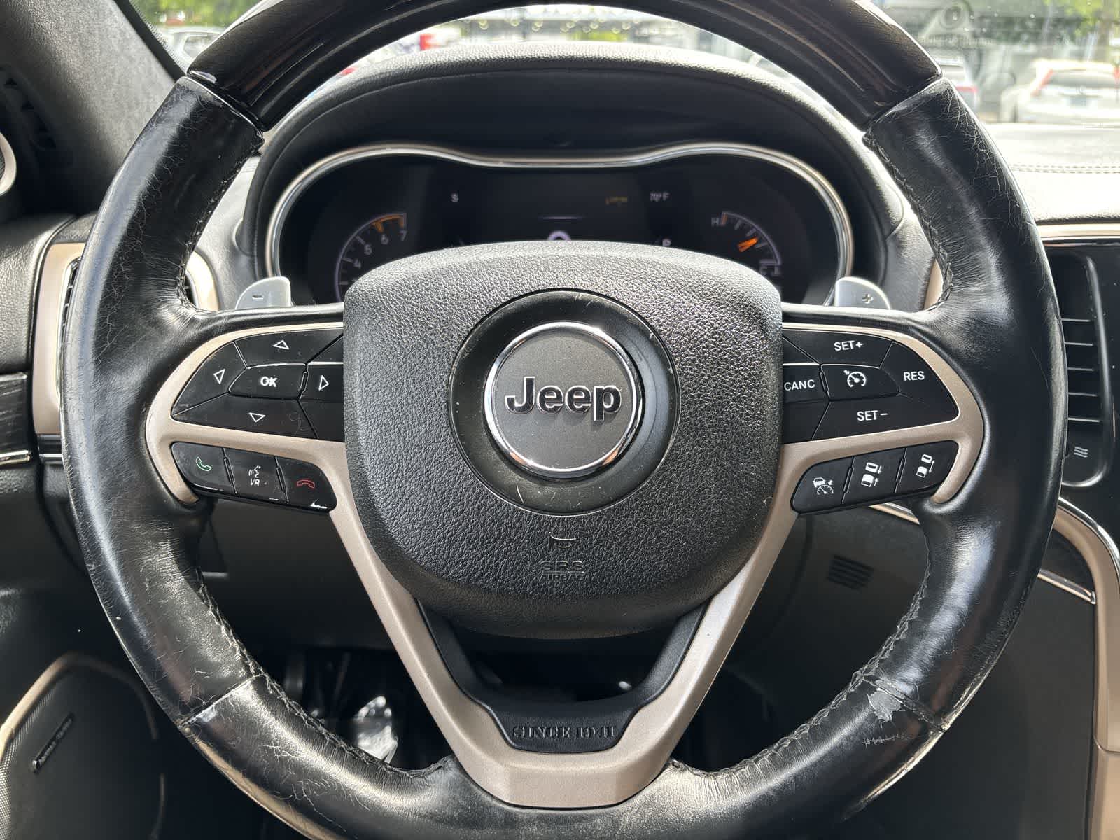 Thumbnail: 2015 Jeep Grand Cherokee - 9
