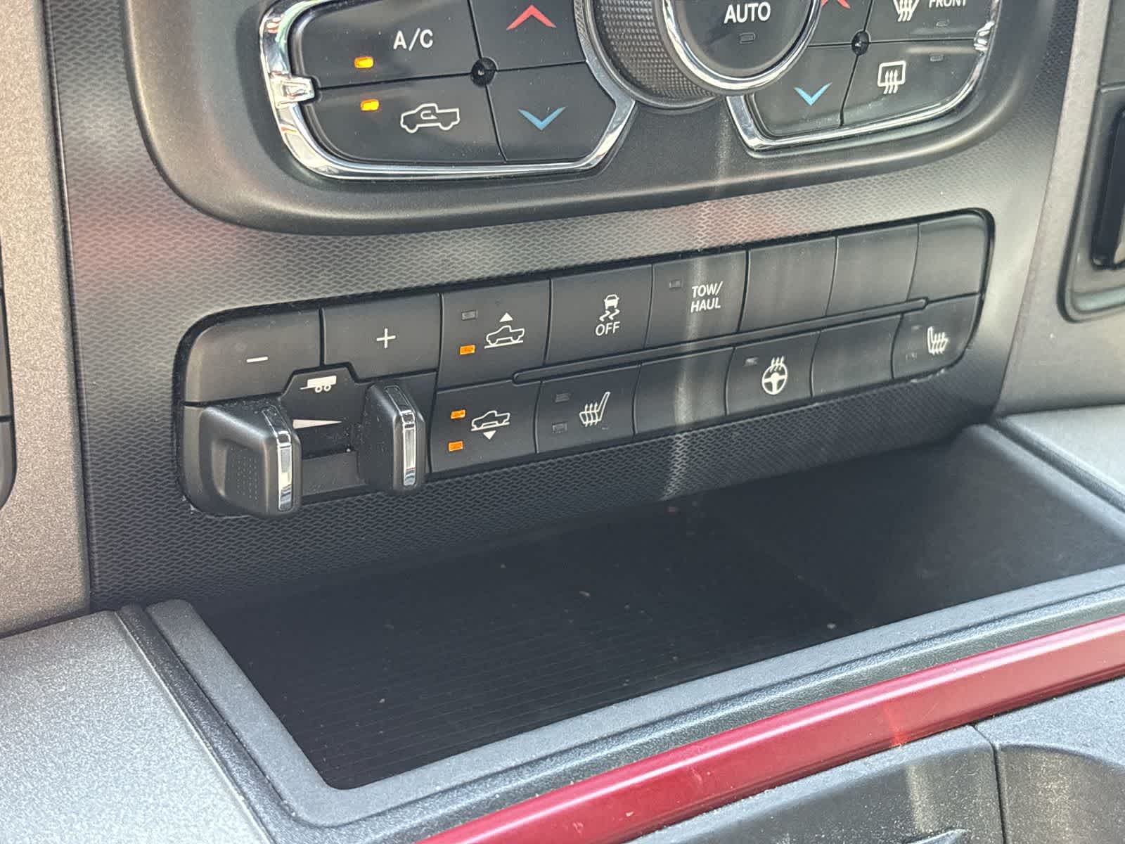 Thumbnail: 2016 RAM 1500 - 25