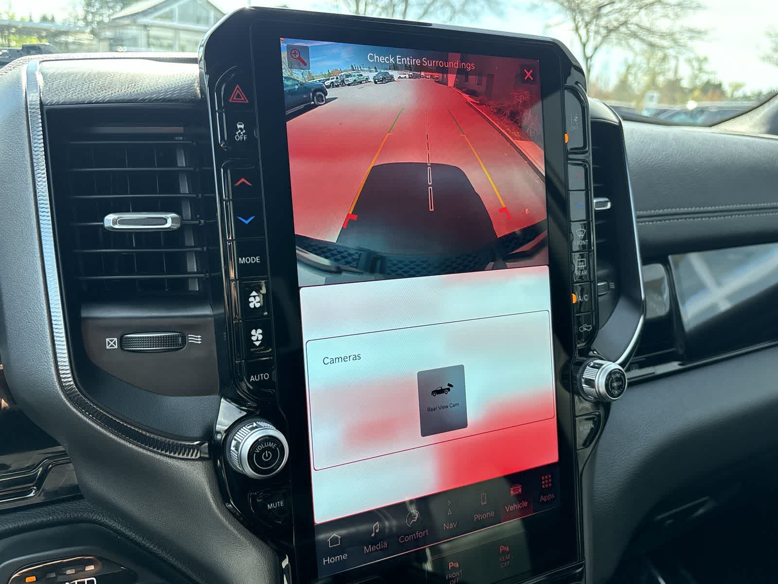 Thumbnail: 2025 RAM 1500 - 22