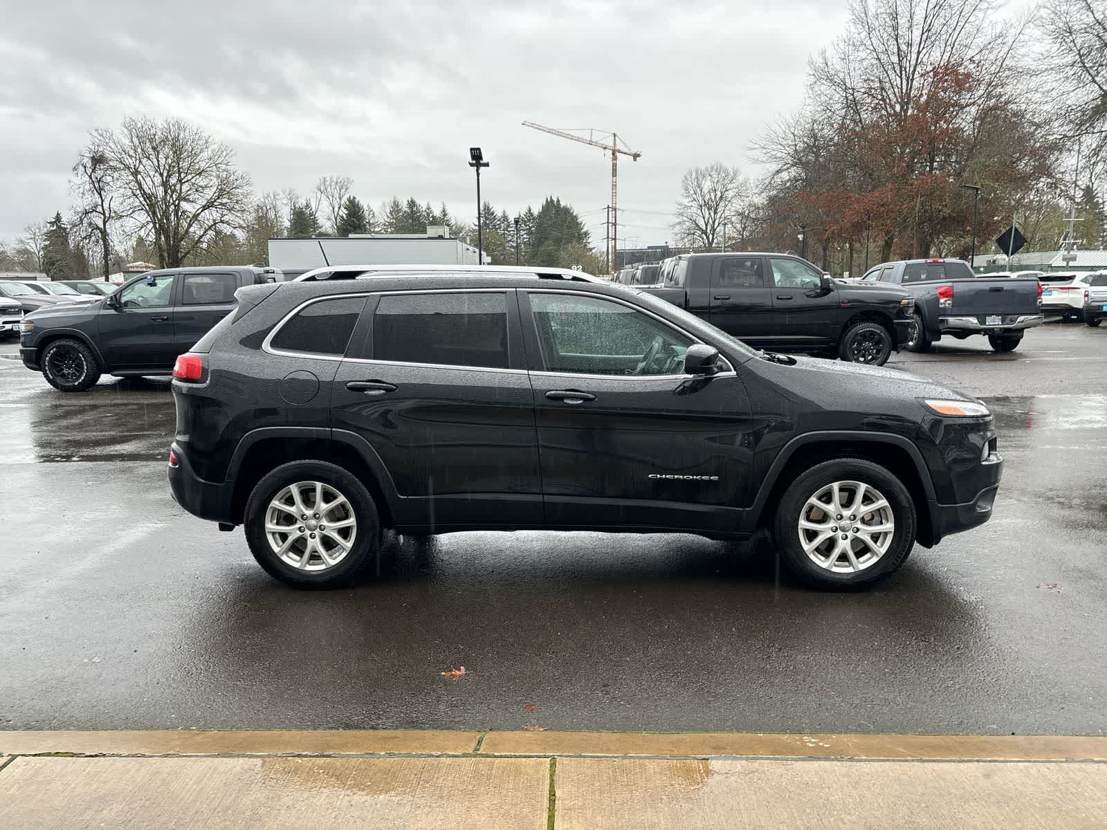 Thumbnail: 2018 Jeep Cherokee - 5