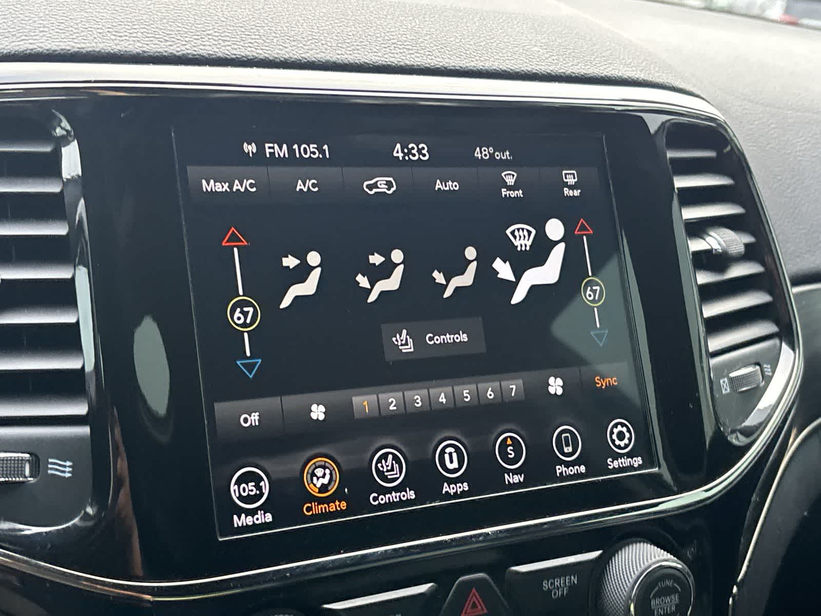 Thumbnail: 2020 Jeep Grand Cherokee - 13