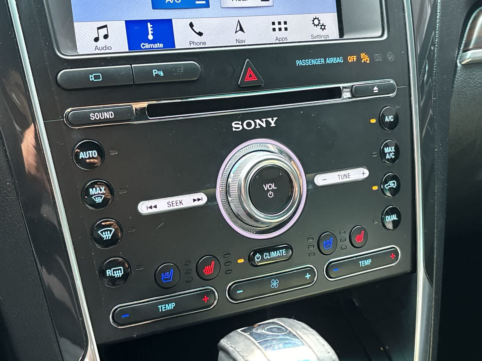 Thumbnail: 2017 Ford Explorer - 18