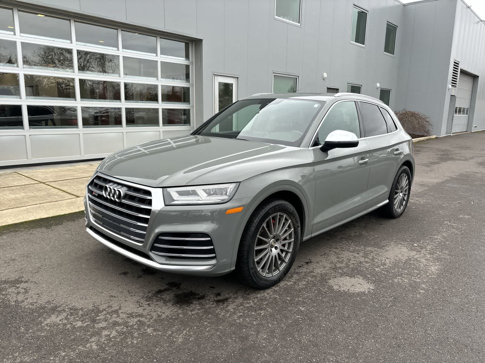 2019 Audi SQ5 Premium Plus's photo