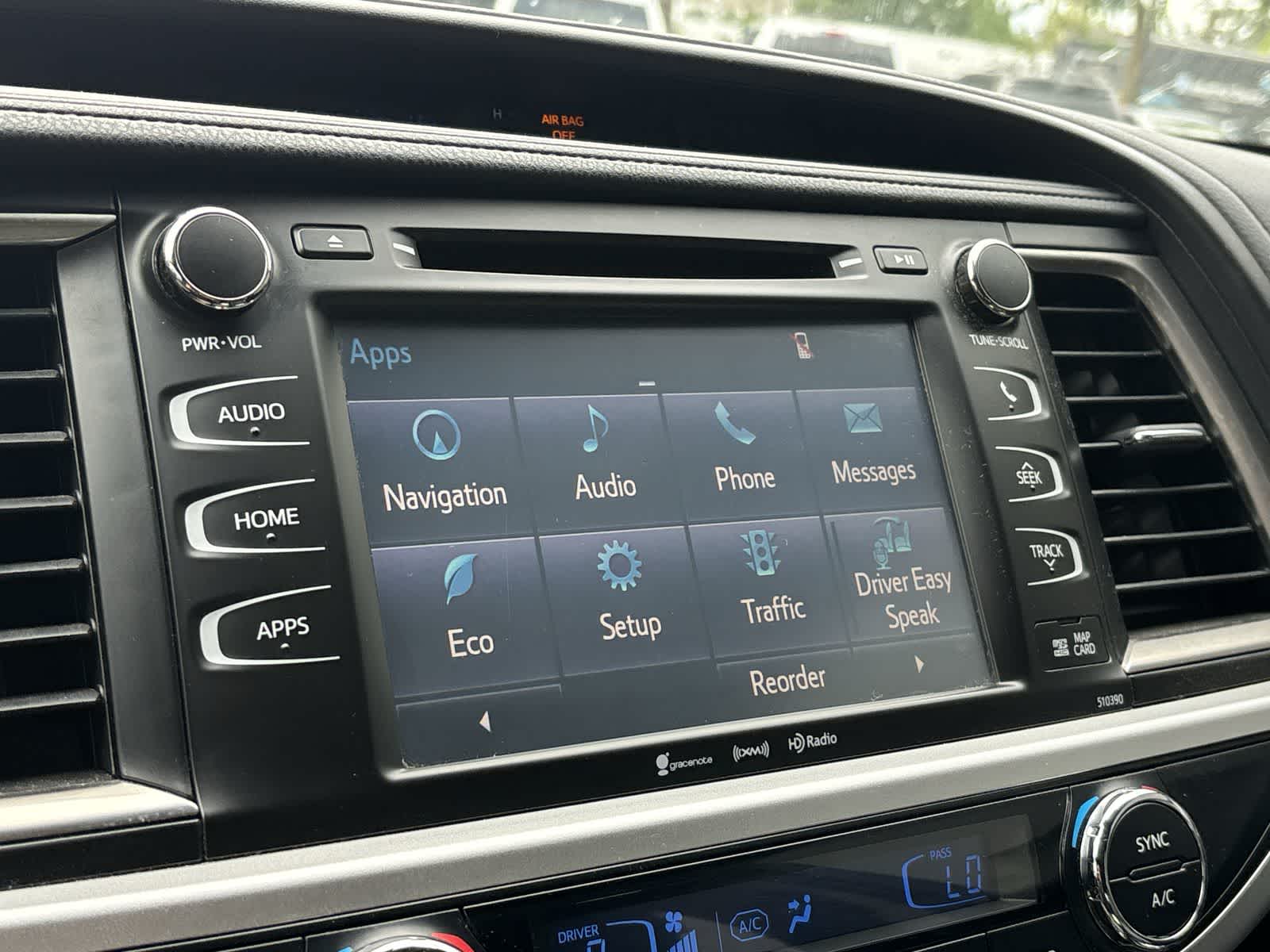 Thumbnail: 2019 Toyota Highlander - 17