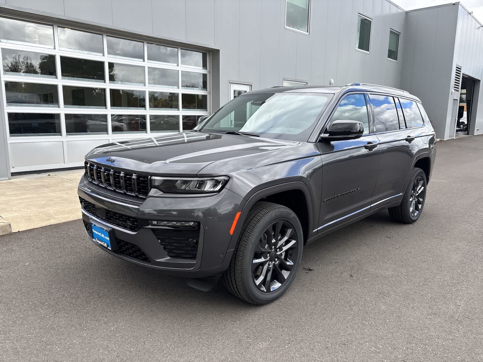 Thumbnail: 2026 Jeep Grand Cherokee L - 1