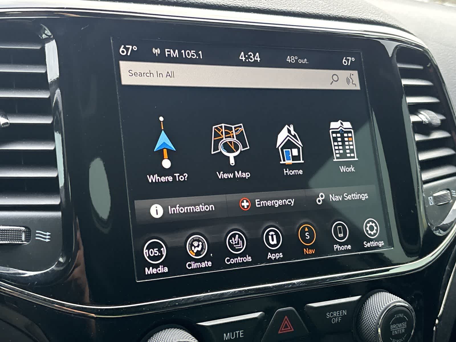 Thumbnail: 2020 Jeep Grand Cherokee - 16