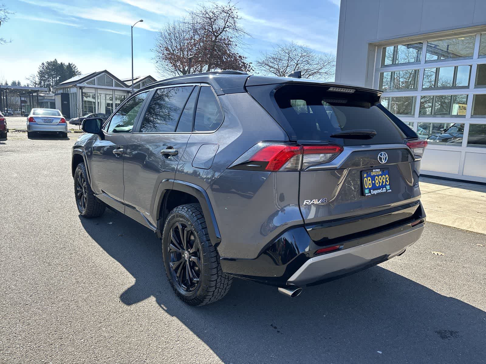 Thumbnail: 2022 Toyota RAV4 - 3