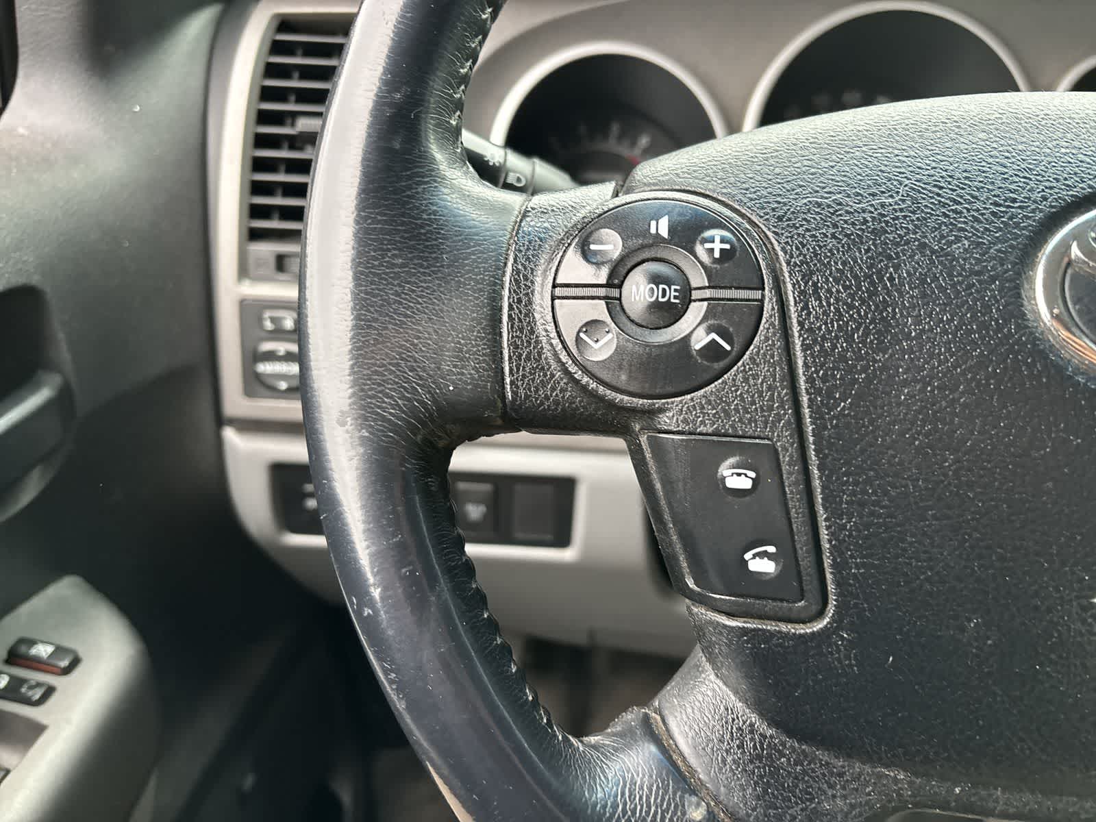 Thumbnail: 2010 Toyota Tundra - 9