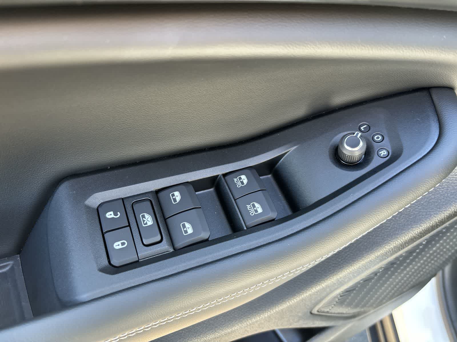 Thumbnail: 2025 Jeep Grand Cherokee - 8