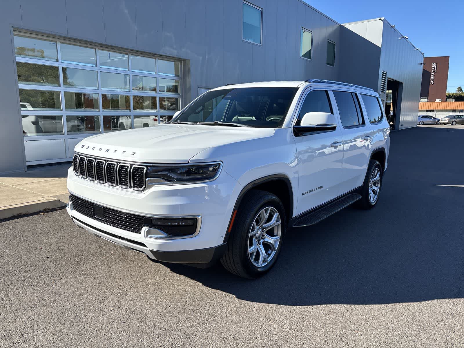 2022 Jeep Wagoneer