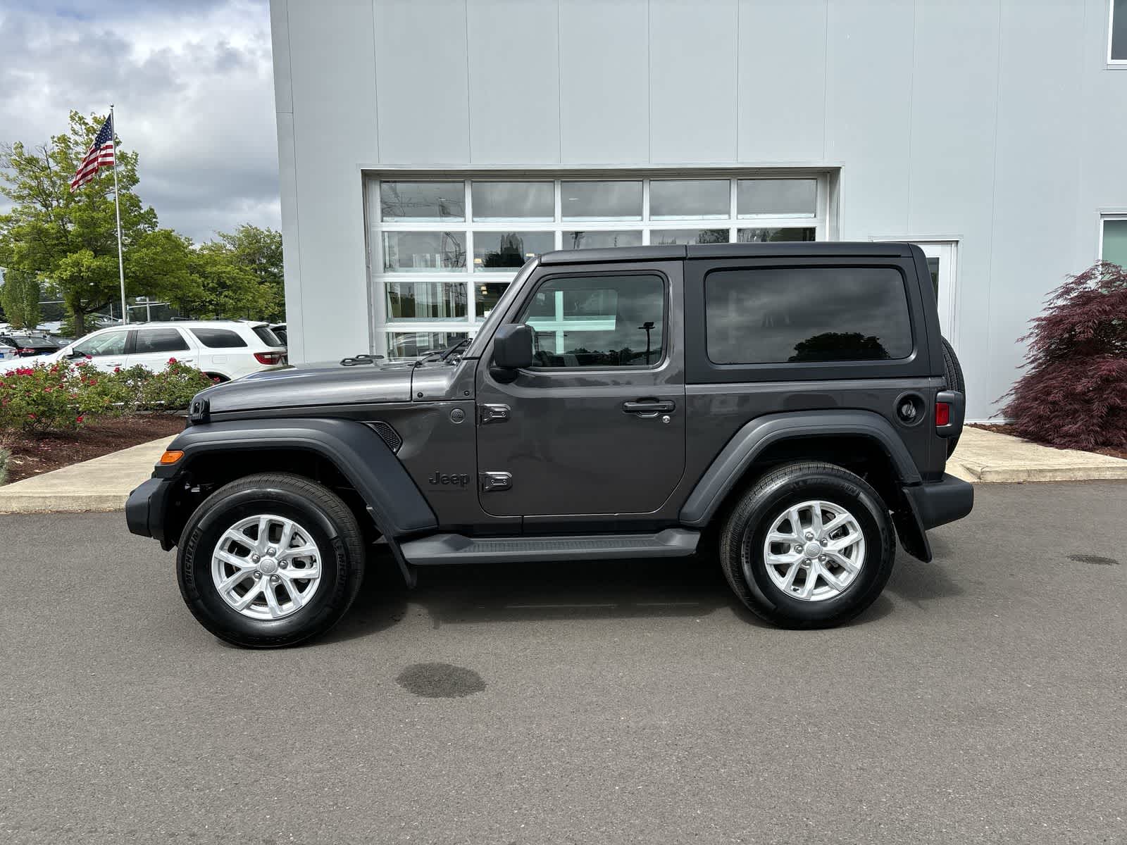 2025 Jeep Wrangler Sport 2