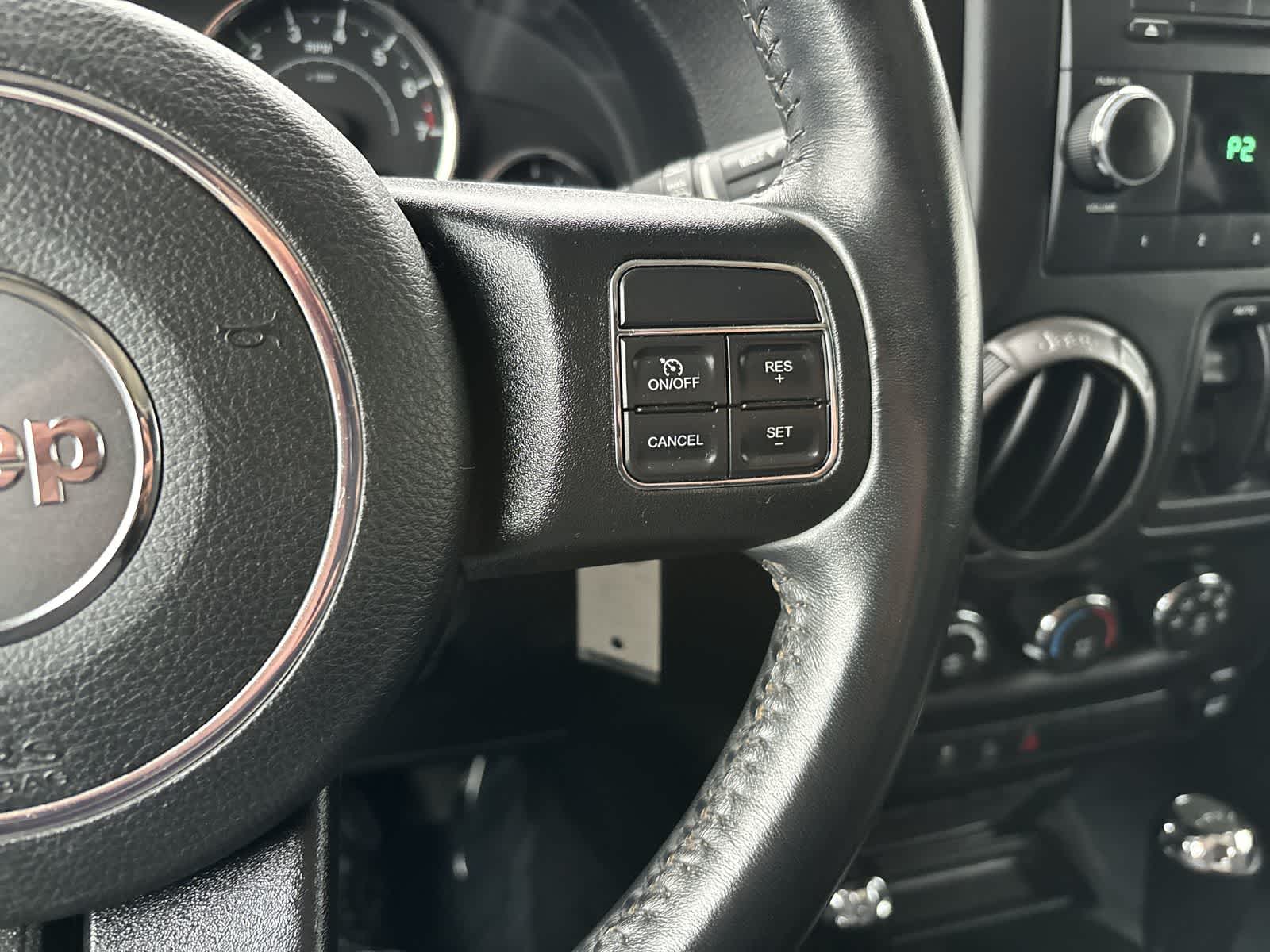 Thumbnail: 2018 Jeep Wrangler - 16