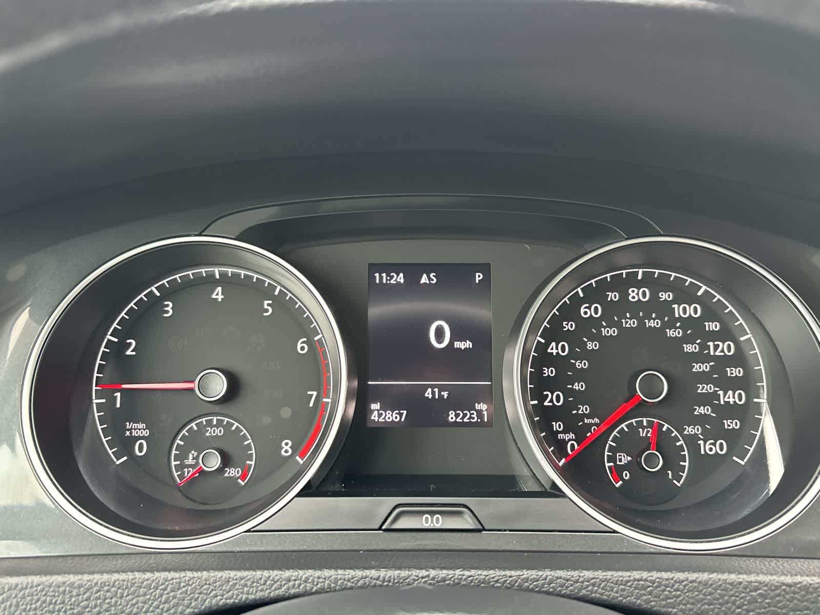 Thumbnail: 2019 Volkswagen Golf - 13