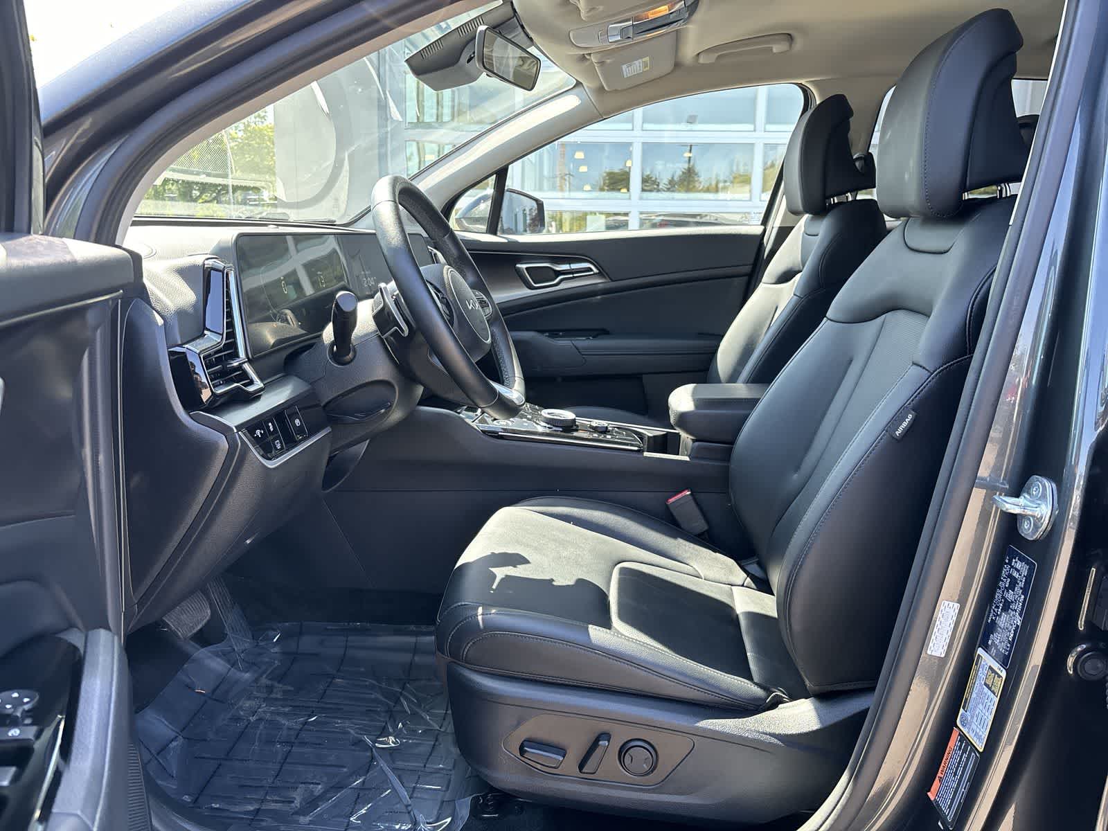 Thumbnail: 2023 Kia Sportage - 8