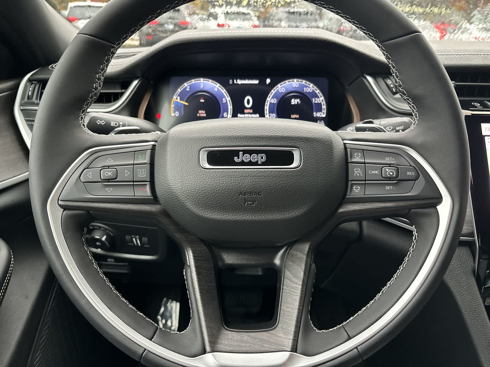 Thumbnail: 2025 Jeep Grand Cherokee - 10